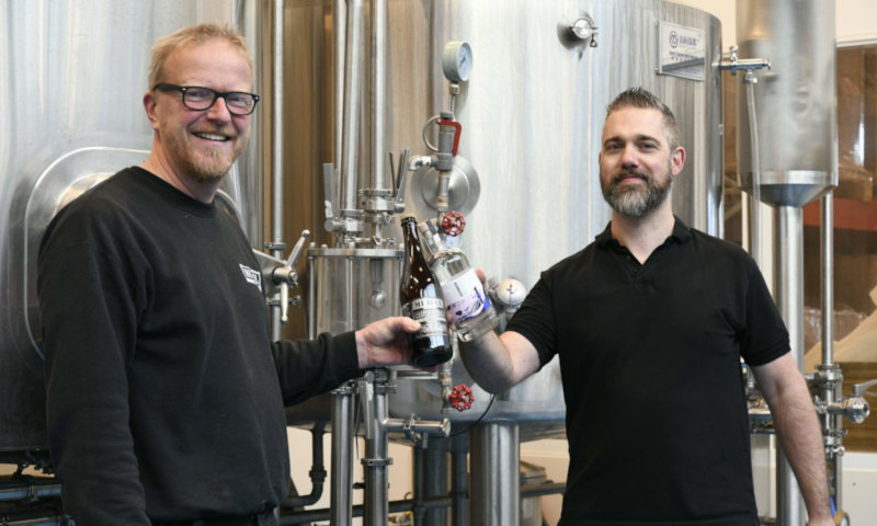 Martin van de Muifelbrouwerij en Erwin van Schouten Distillery